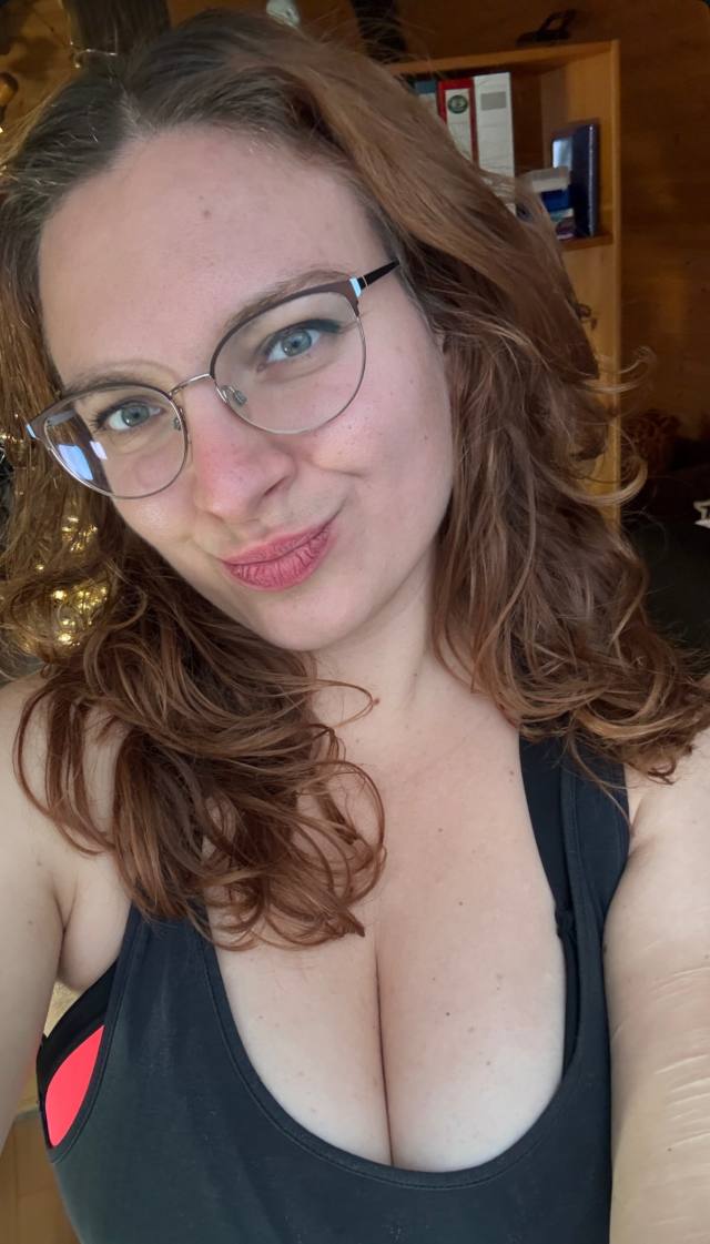 Squirter lady strictly for hookup