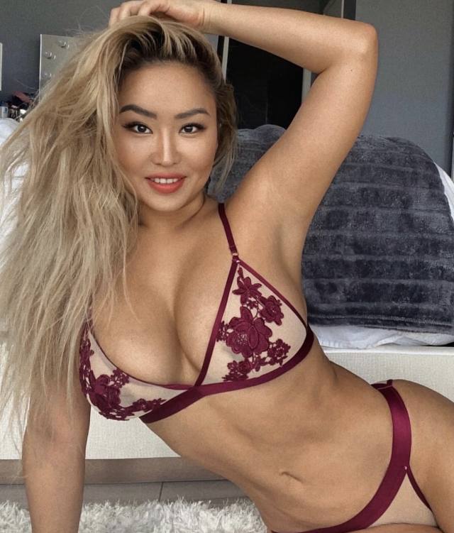 I’m available for hookup and body massage ❤️