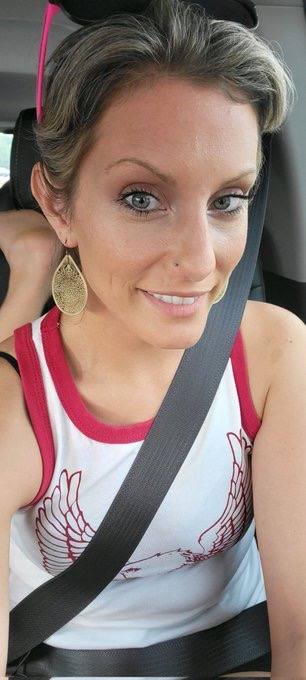 SEXY Matured lady 😋offering Real NURU Massage, Luxury Touch Deep Relaxation from Head to Toe
