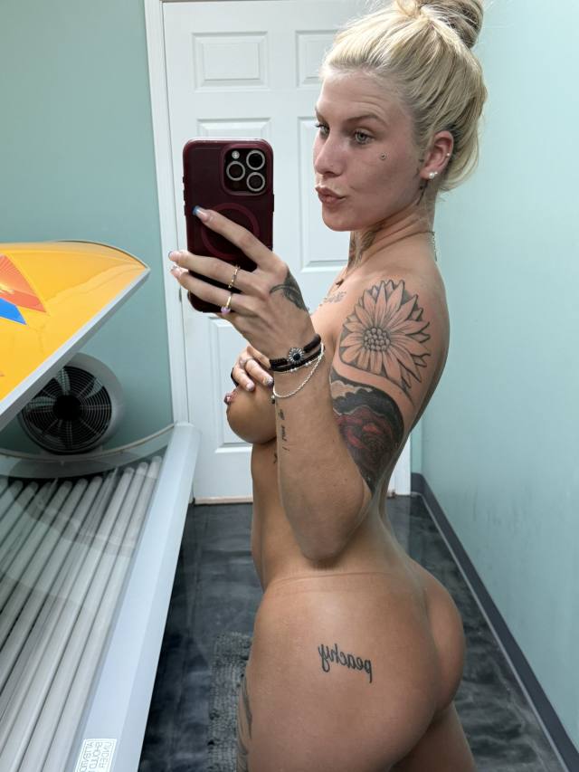 I’m available for carsex. I can host too
