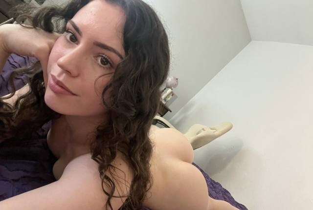 I’m available for your service both incall/outcall(STRICTLY NO UPFRONT PAYMENT💯� Text me (904)322-4763