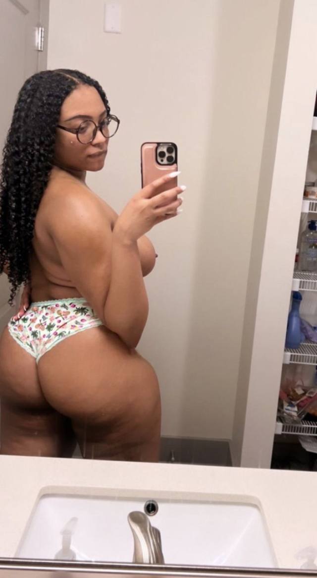 Horny wet pussy