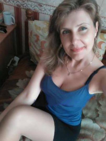 👙👙👙I'm 52 year 😘 Older😘 T0tally free💯👙👙👙 hit my personal e-mail >> lanamom707@gmail.com