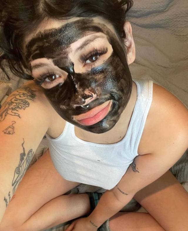 Am a female escort