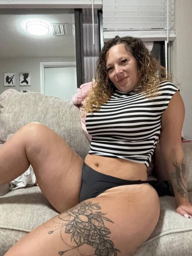 MATURED LICENSED MASSAGE THERAPIST WITH HAPPY ENDING (Best Nuru, deep tissue, Swedish) Intimate Services, GFE. Fantasies meet