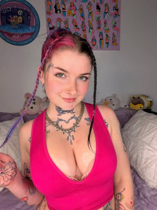 I’m down🥶for hookup👅both Incall and outcall selling nude pics and video also offer car sex, body massage and quick visit 🦋 wi