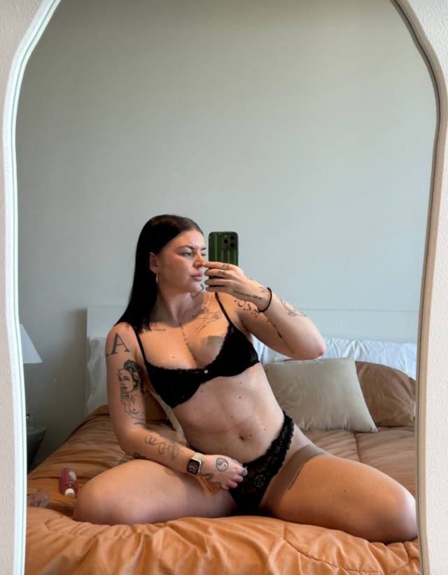 !! NO PAYMENT NEEDED !! I just wanna fuck and get my pussy eaten up, seeking fun !" !! NO PAYMENT NEEDED I'M NOT HUNGRY L