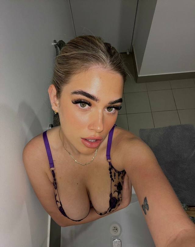 Massage ads ✨ Premium Relaxation Massage – Where Comfort Meets Luxury ✨
