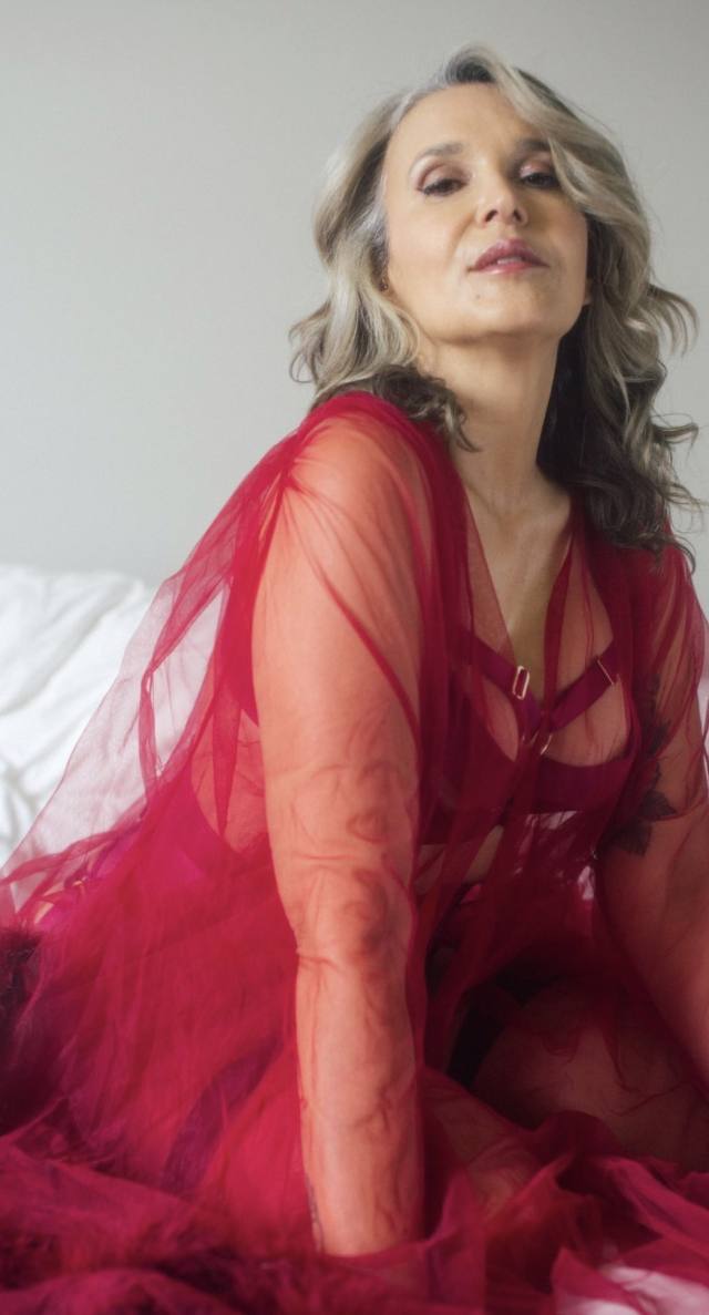 𝐯𝐞𝐫𝐢𝐟𝐢𝐞𝐝 ✔️™️®️ 48 YEARS OLD PROFESSIONAL, MATURE MASSEUSE, I OFFER MILKY TABLE MASSAGE\HAPPY ENDING TO YOUR to ur satisfacti