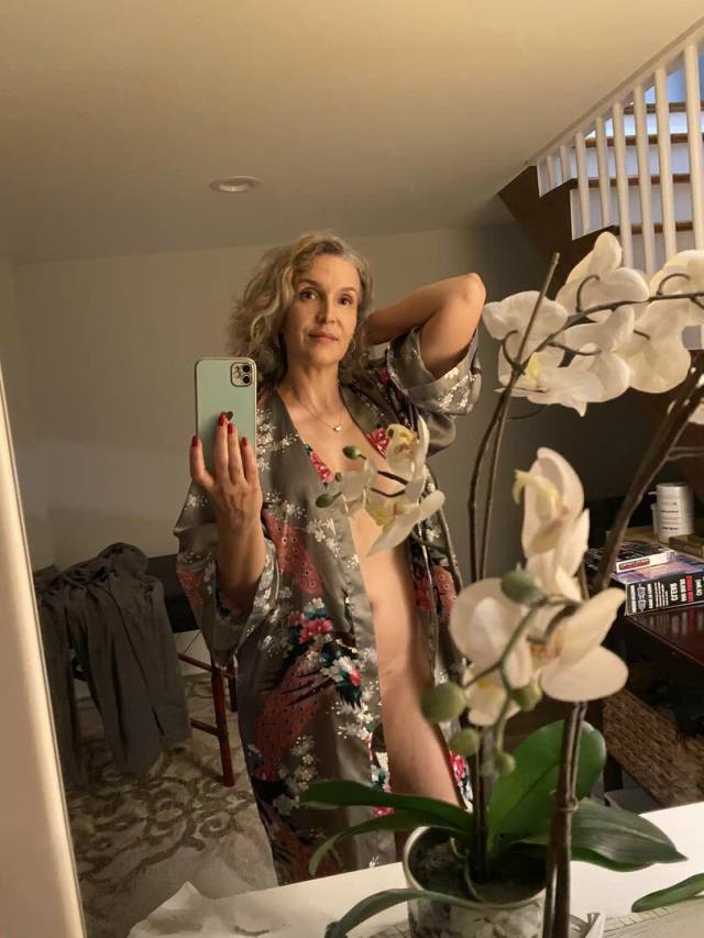TANYA ❤️MASSAGE THERAPIST … I OFFER MASSAGE, FULL BODY RUB AND NURU🛌🛏️..COME FOR AN UNFORGETTABLE EXPERIENCE WITH ME