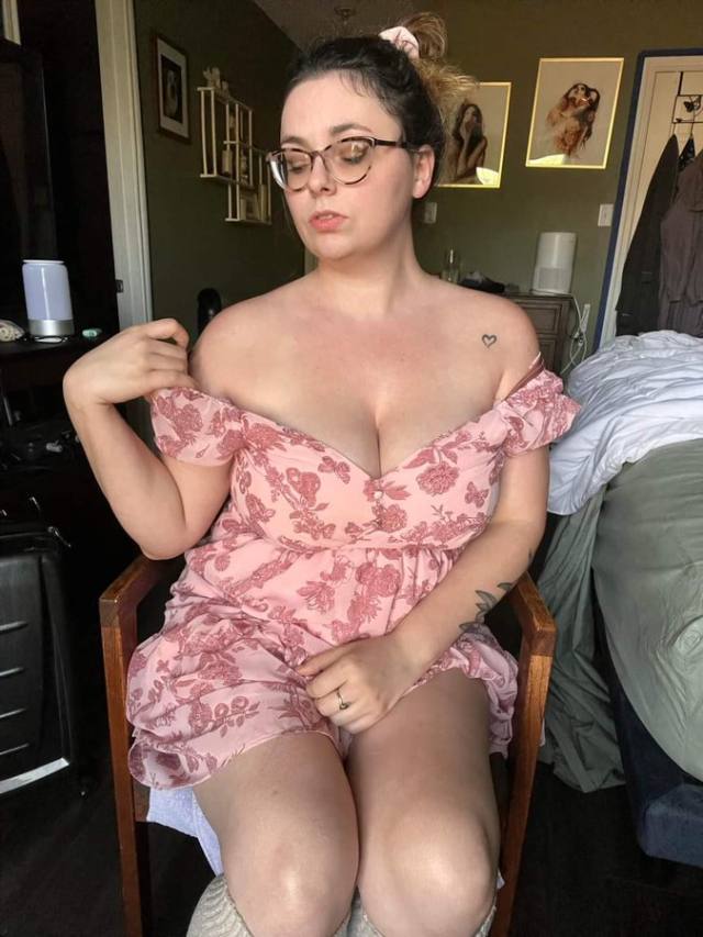 Available for both incall and outcall fun activities