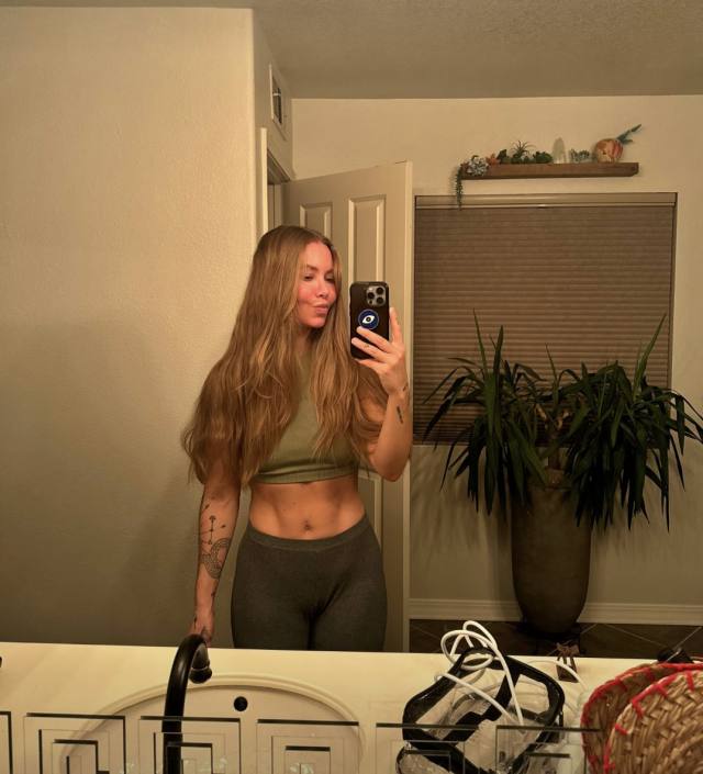 NO PAYMENT REQUIRED-SEXY SINGLE MOM AND LOOKING TO HAVE FUN I'm a sexy mom of two kids. A single mom and I'm very horny 🍑🍑💦