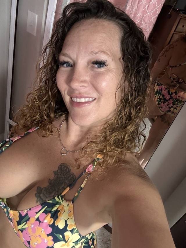 I’m looking for friends with benefits 🥰❤️
