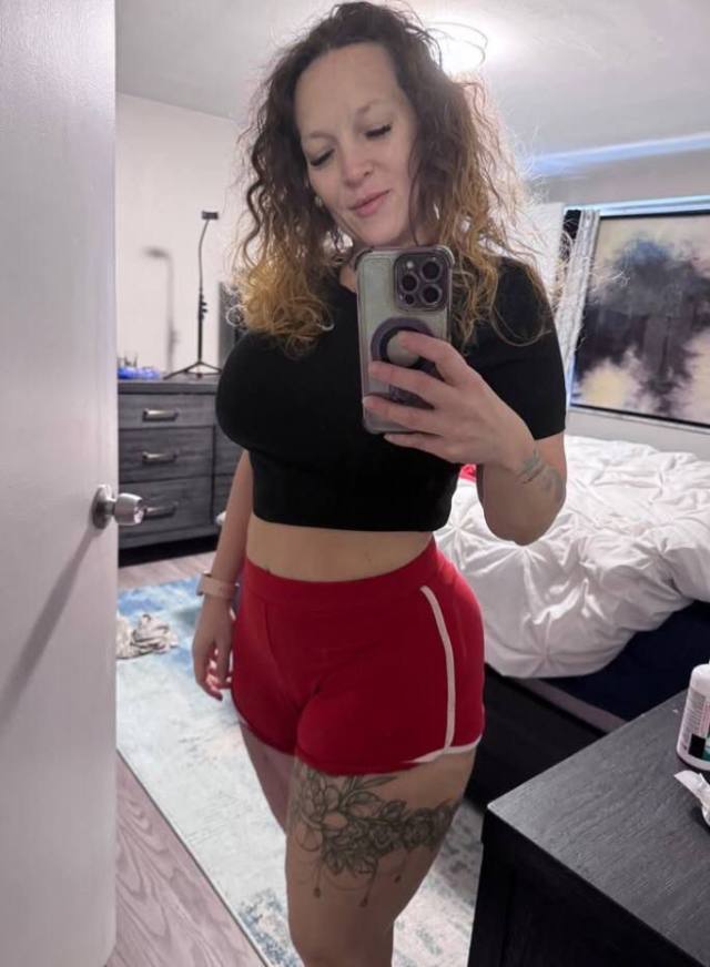 I’m looking for friends with benefits 🥰❤️