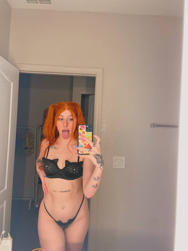 I’m Aria and I’m available for fun💦😍horny asf come fuck my wet pussy💦🍑🍆🥵😍I’m available for 24/7
