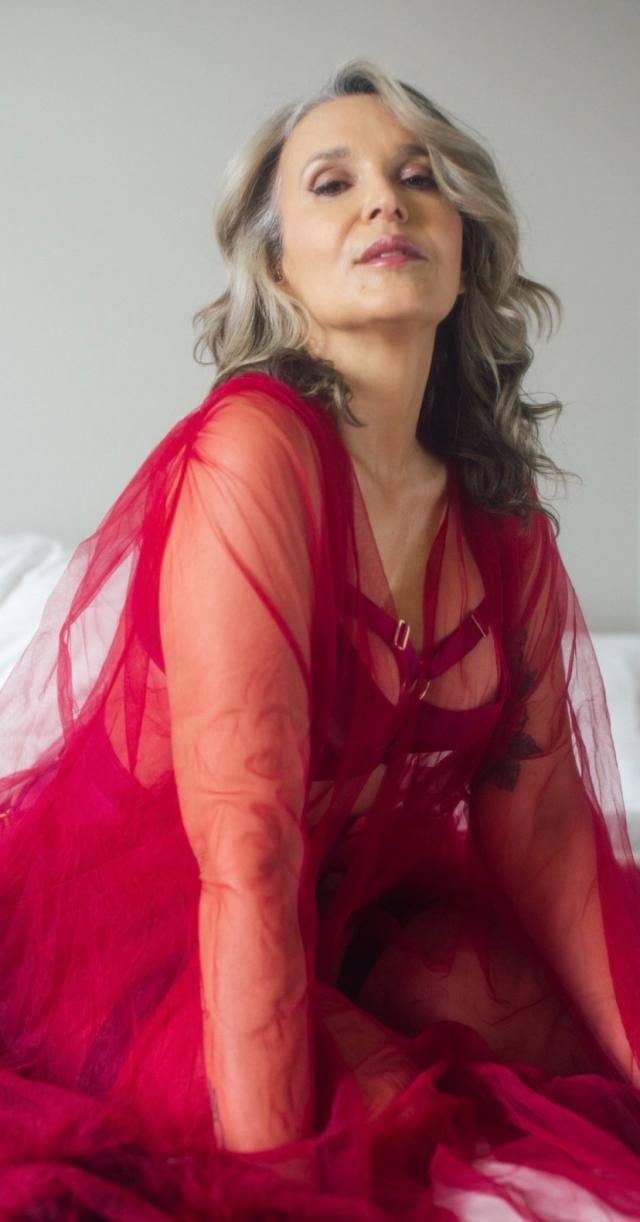 I'M PROFESSIONAL, INDEPENDENT, MATURE MASSEUSE, I OFFER ALL KINDS OF MASSAGE\HAPPY ENDING TO YOUR BEST SATISFACTION