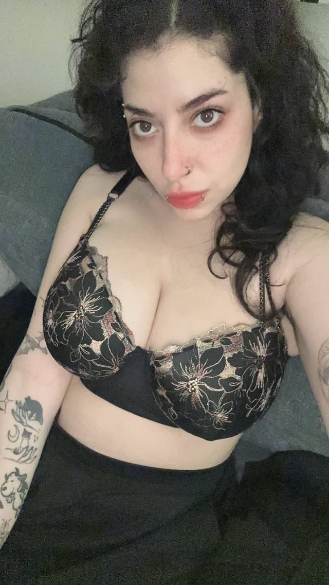 💦 I ACCEPT PAYMENT IN PERSON you have cash are you ready now ❤️ no Bullshit AM NEW IN TOWN WE CAN WORK FOR REGULAR AND I PART