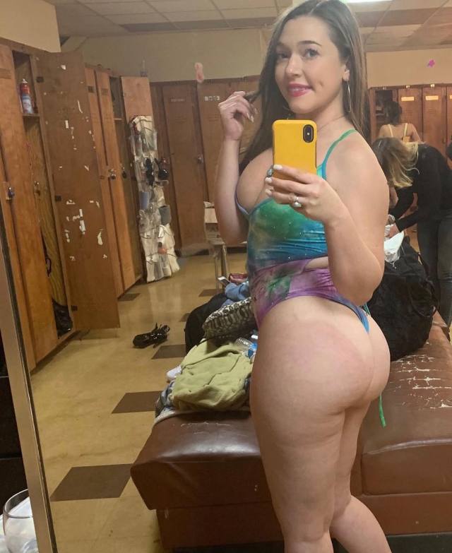 Hello. I'm Victoria my number: +14075429285 I'm available for hookup, massage and bodywork