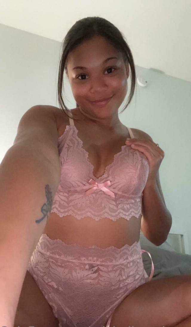 Available for hookup , massages, 420.. incalls and outcalls 😈 🥵 💦💦 💦 text me only on Number:  +1 7274233997 and WhatsApp on