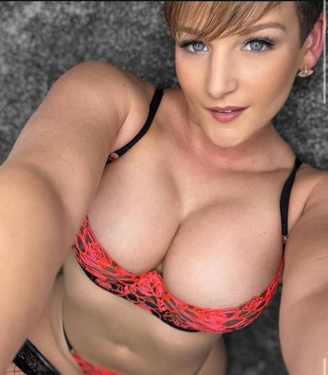 iM NEW JUICY, HOT🔥CREAMY 💦SEXY AND AVAILABLE TO SATISFY 🍆YOU COMPLETELY