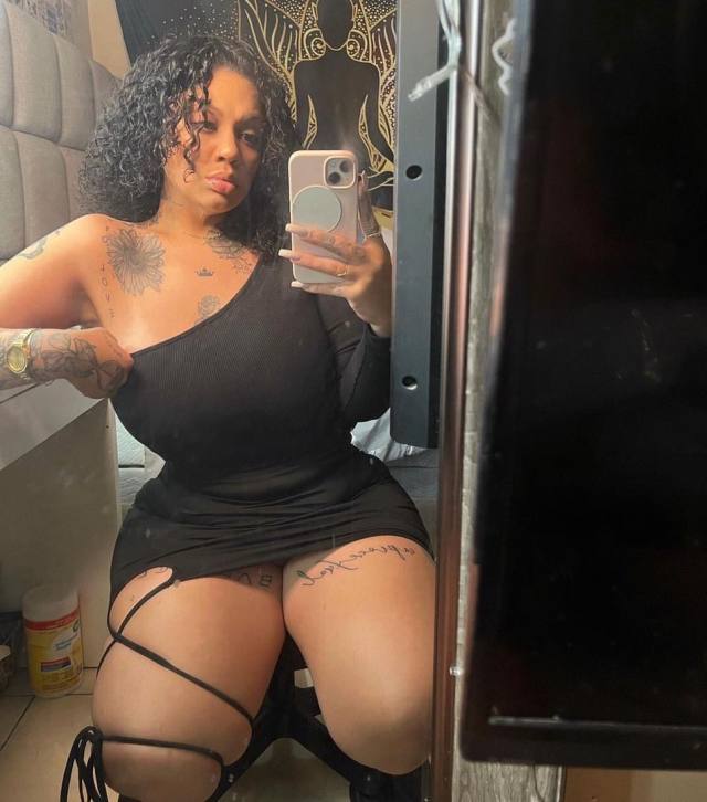 Hi I’m Stephanie peach add me on WhatsApp 8034012300