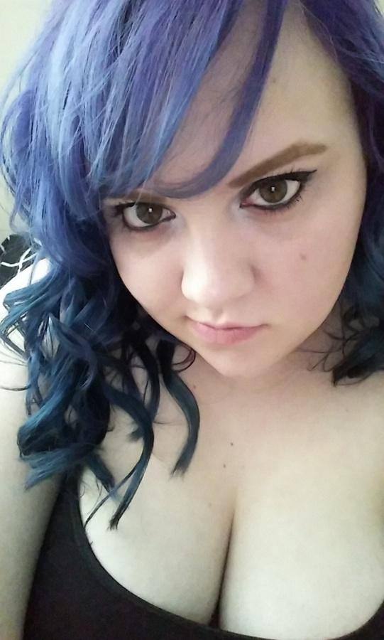꧁💕🔷💕꧂💟💟💟Cute BBW looking for oral fun!💟💟💟꧁💕🔷💕꧂