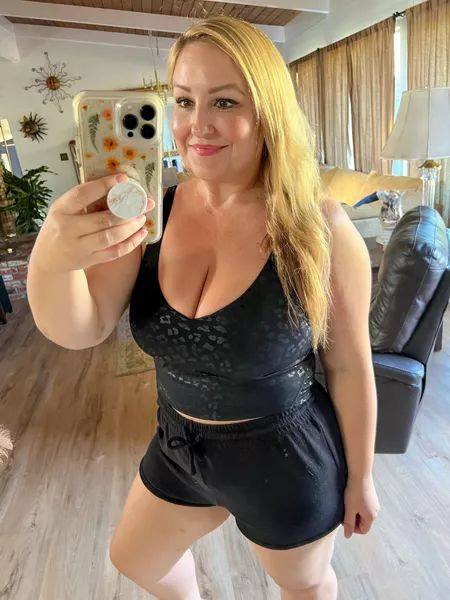 Classy Lady Seeking a Genuine Companion
