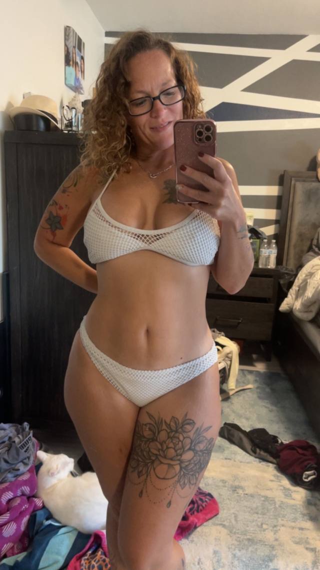 NO PAYMENT REQUIRED- SEXY SINGLE MOM FOR MEET AND FUCK AS LONG AS YOU KNOW HOW TO USE YOUR DICK 🍆🍑🍆💦.