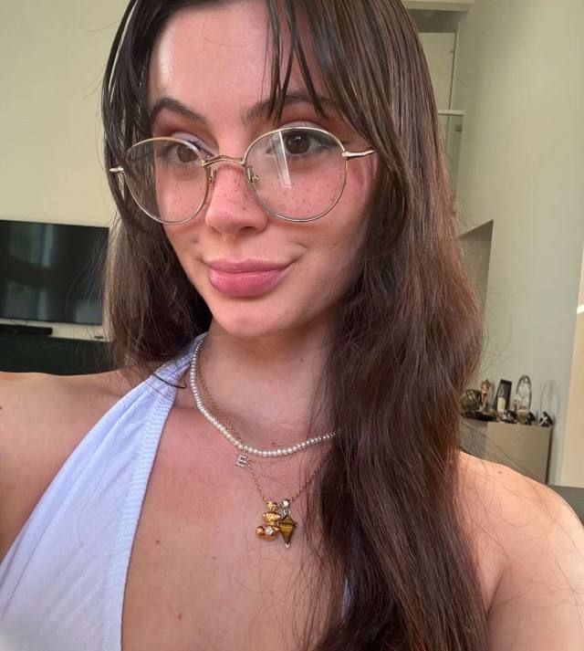 I squirt 💕💦💦 Fetish Friendly 🍑 Independent 👅 📞  ❤️‍