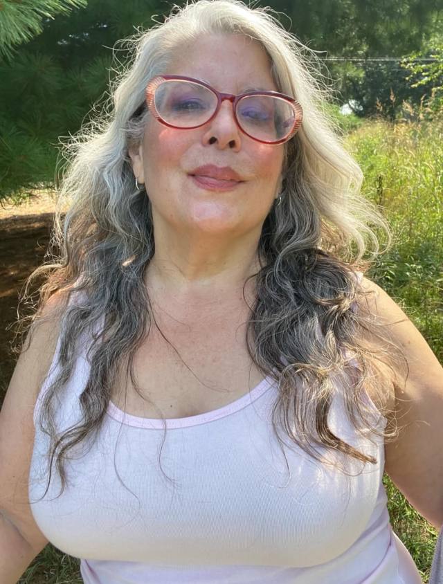 50 years old PROFESSIONAL, INDEPENDENT, MATURE MASSEUSE, I OFFER ALL KINDS OF MASSAGEIHAPPY ENDING