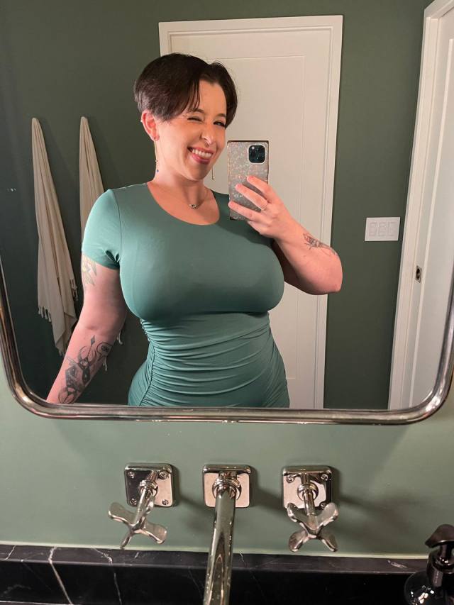 WhatsApp +14255549216 ..I offer erotic massage plus happy ending ..Snapchat..poro255671