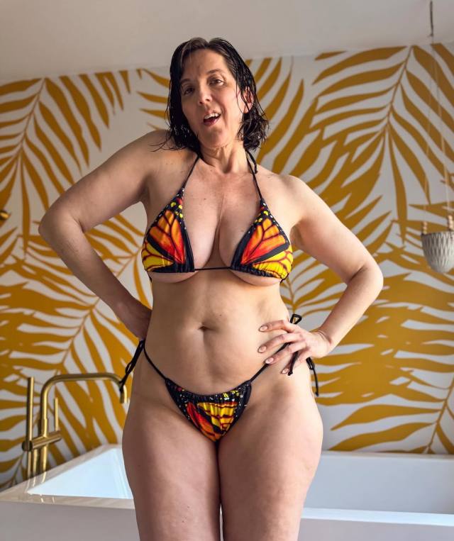 47 years old PROFESSIONAL, INDEPENDENT, MATURE MASSEUSE, I OFFER ALL KINDS OF MASSAGE\HAPPY ENDING TO YOUR BEST SATISFACTION