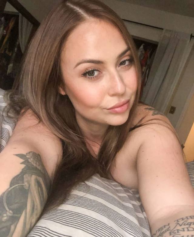 I AM LOOKING FOR A NICE COCK TO **** SERVICE💠AVAILABLE CAR/HOME/HOTEL INCALL AND OUTCALL