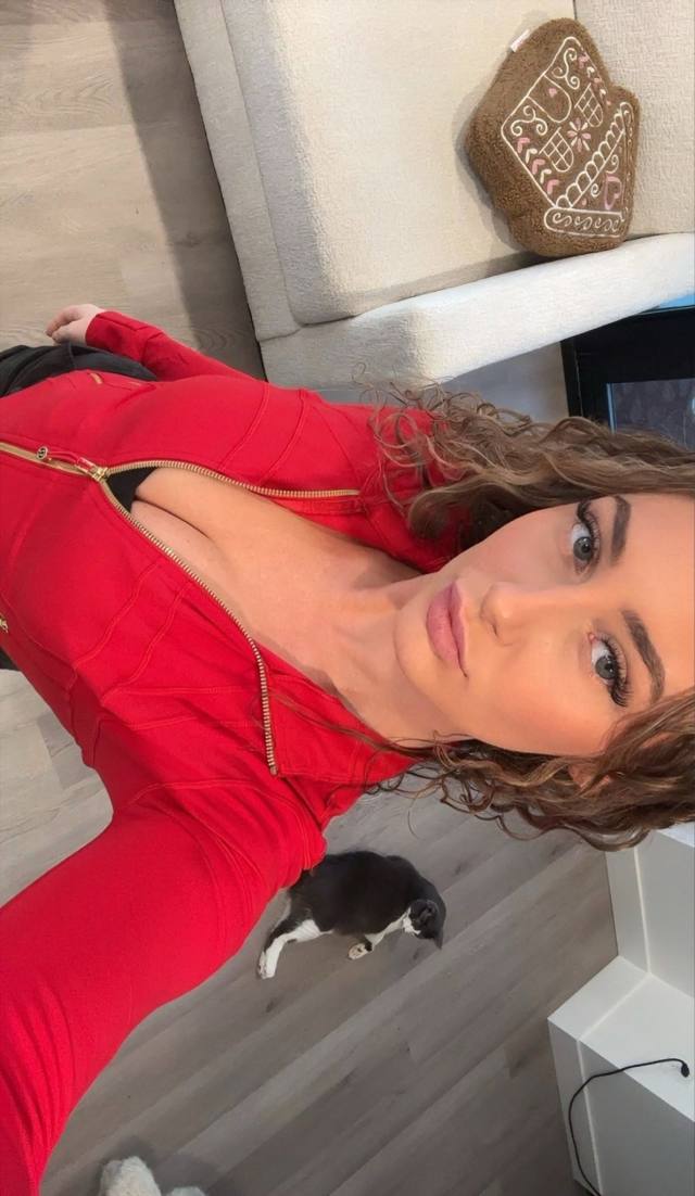 New here, trying to meet new people.