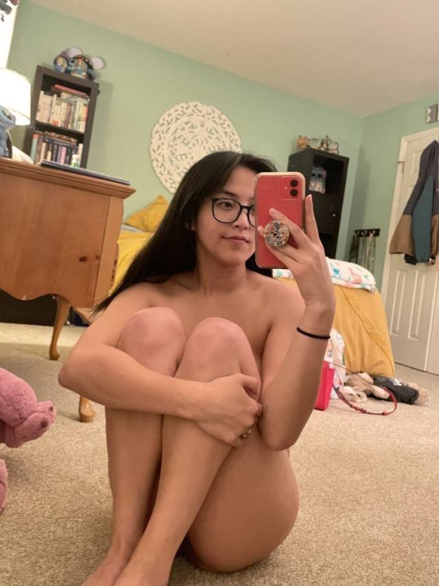 HIT ME UP FOR HOOK UPS, MASSAGES, CREAMIE, PARTY GIRLFRIEND EXPERIENCE ANAL AND CAR MEETS🍆🍑🍑 Text me on: 8542342042