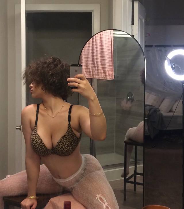 Hey💐😍Down to fuck 💦slide in let’s get nasty🔥🥵 extra 30 minutes✨for new clients MEET ME AND FIND HAPPINESS AND SATISFACTION. c