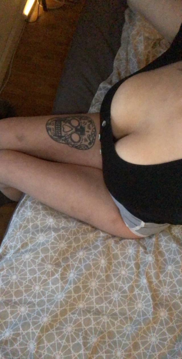 I’m in for a Romance baby ….All kinds of fun are welcome babe bareback with nasty bbbj and anal gfe available too I offer Goo