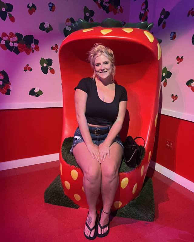 Single mom looking for a regular fuck mate $200 game card for kid is all, serves for 2months