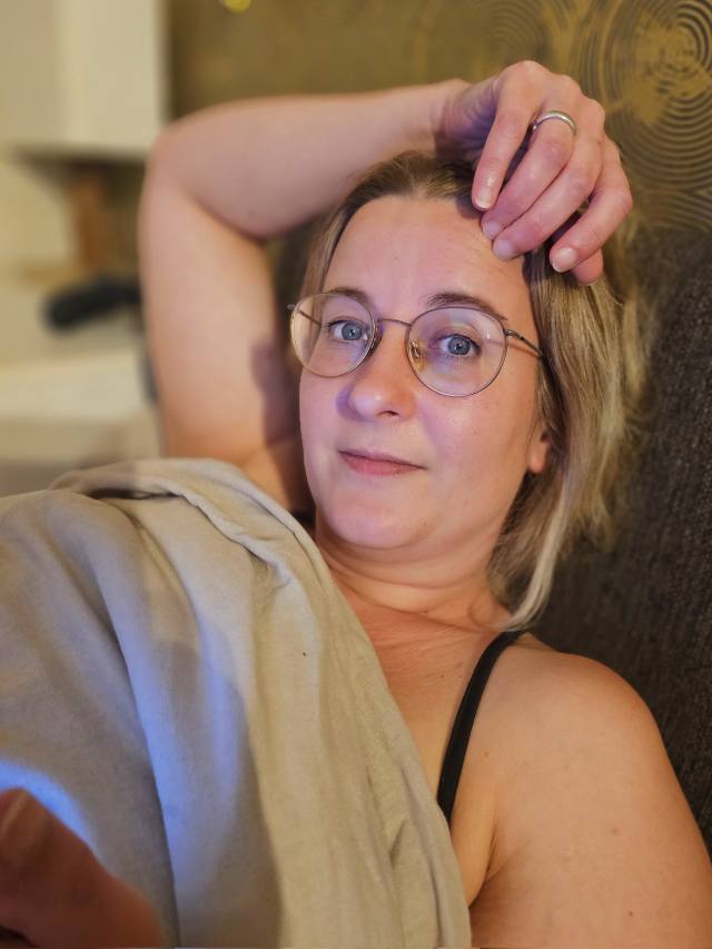 Hi I'm Miranda, 50yo single lady experience with pampering, passion and prolonged pleasure like no other💋.