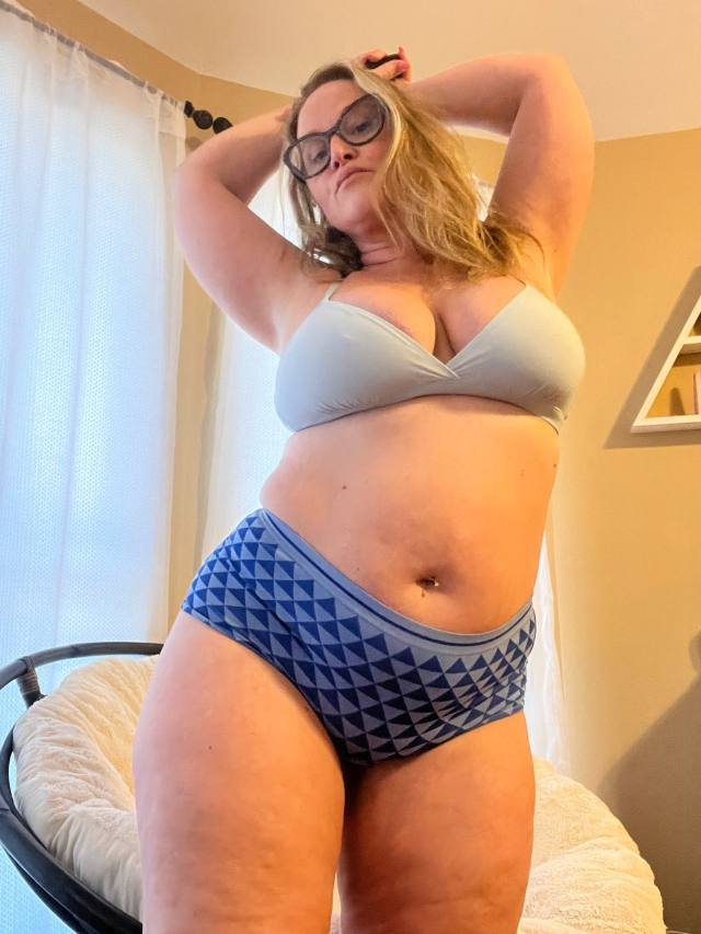 PAY AFTER SERVICE! ALLOW MY SOFT HANDS ON YOUR BODY FOR NURU MASSAGE WITH HAPPY ENDING PREMIUM FUN