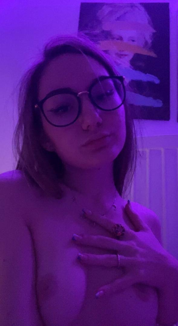 I accept payment in person text me now: ( +1 256 470 4384)💦❤️ or text me on WhatsApp I’m ready for you 💐