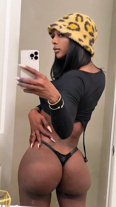 Ts lady available for service