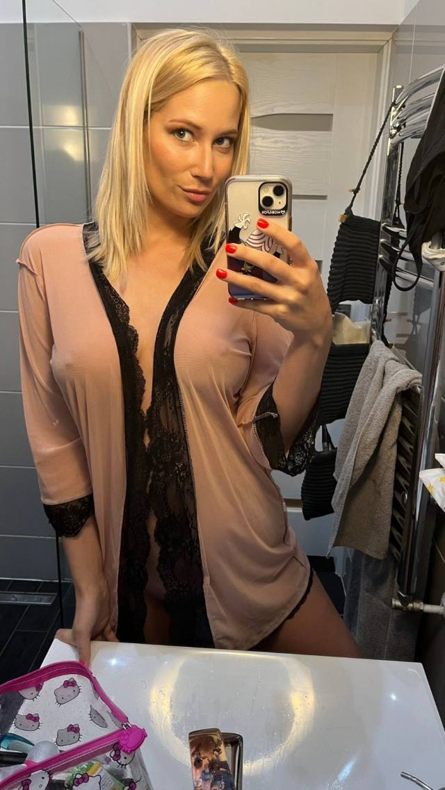 NO PAYMENT INVOLVED- I'm a SEXY SINGLE MOM. I’m Interested and AVAILABLE FOR MEET AND F##K AS LONG AS YOU KNOW HOW TO USE