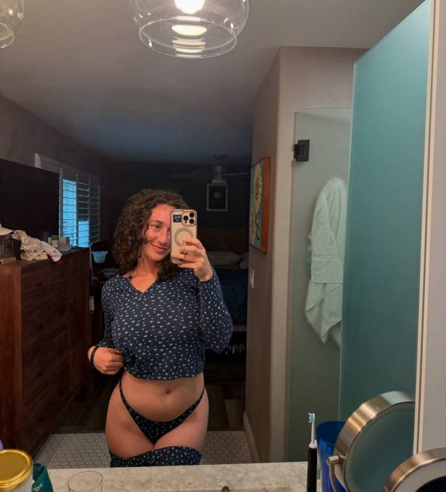 Hi I’m Gabriella the latest juicy girl right now🥺💦🍑🍆  I’m available text me +1615-802-3278… Mail : gabby30b@gmail.com