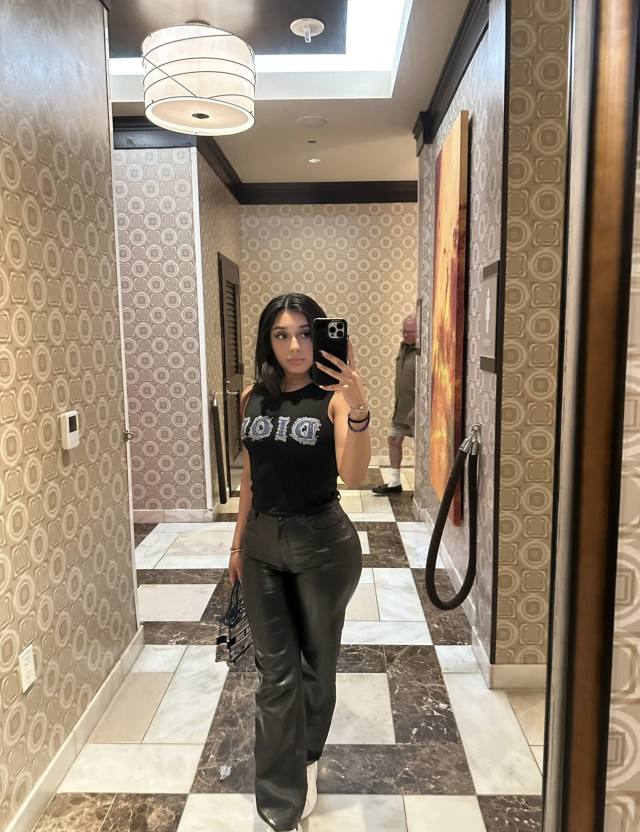 I'M DORA ACTIVE 24/7 FOR FULL BODY MASSAGE 😍AND 😋HOT SEX 🍆Blowjob😋 PROVIDER🥵TEXT/CALL 3122861361 Telegram:@Dorajane584