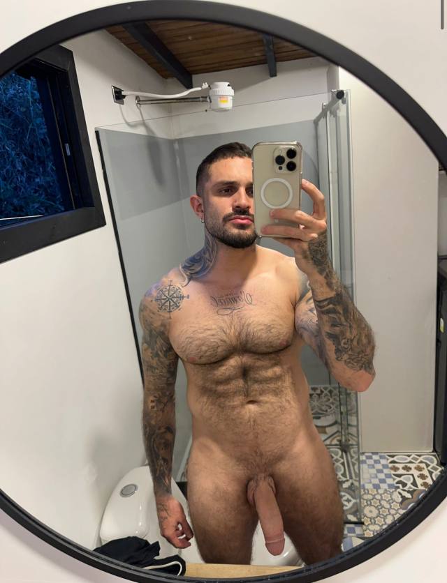 Naughty male escort ….make a wish and i will make it come true 🤤🍑😋