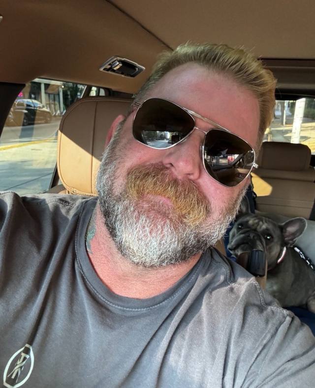 LOOKING FOR A SERIOUS RELATIONSHIP