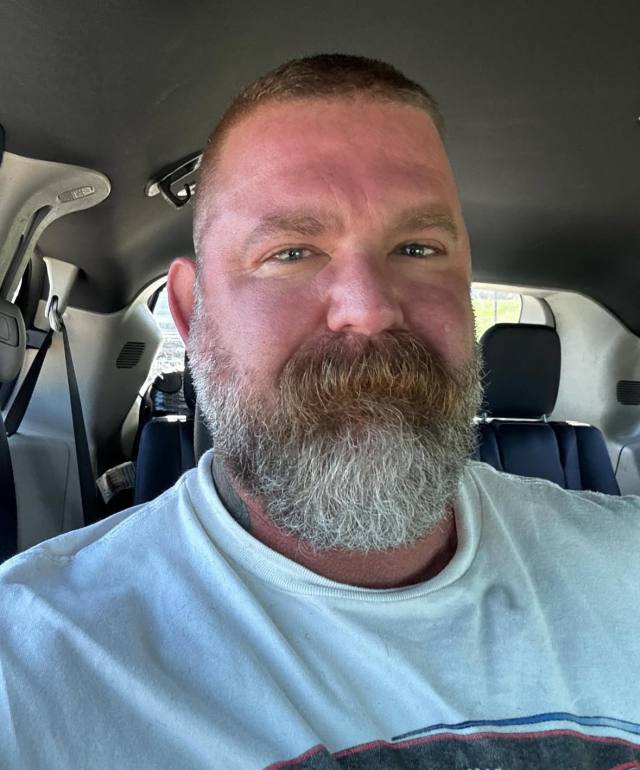 LOOKING FOR A SERIOUS RELATIONSHIP