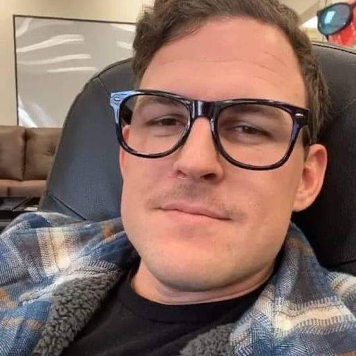 A SOLDIER WITH A GENTLE HEART SEEKING REAL LOVE.