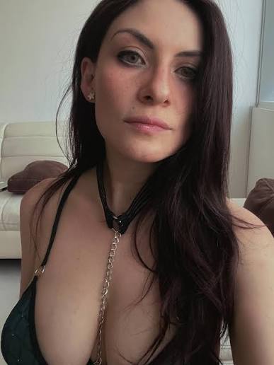 (414) 249-1345  Am single looking for serious relationship and I am homeless sleeping in my car